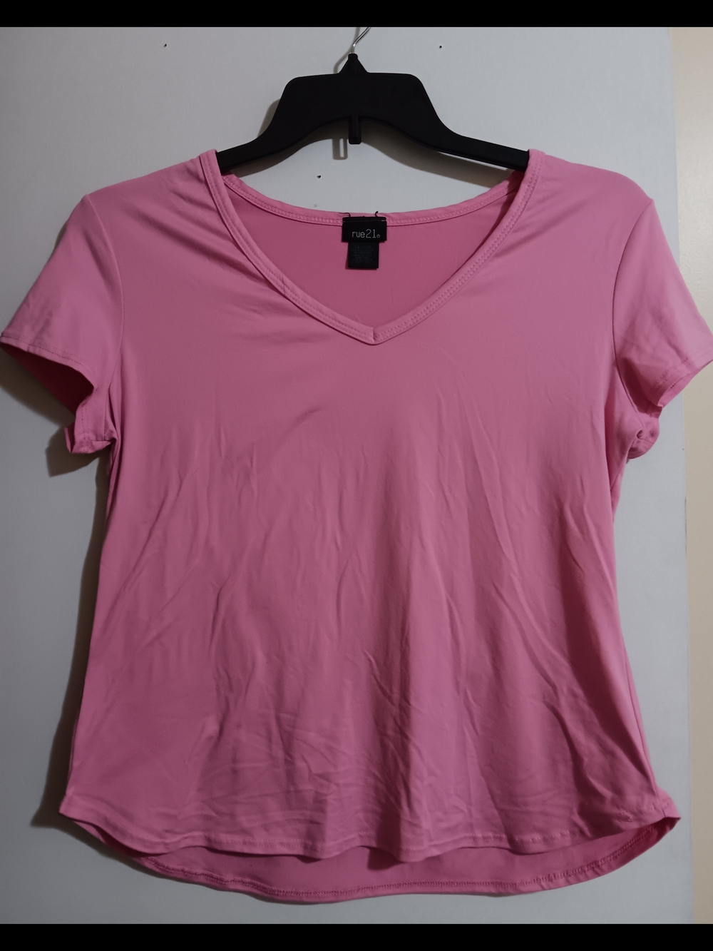 Rue21 Bubblegum Pink V-Neck Short Sleeve Tee